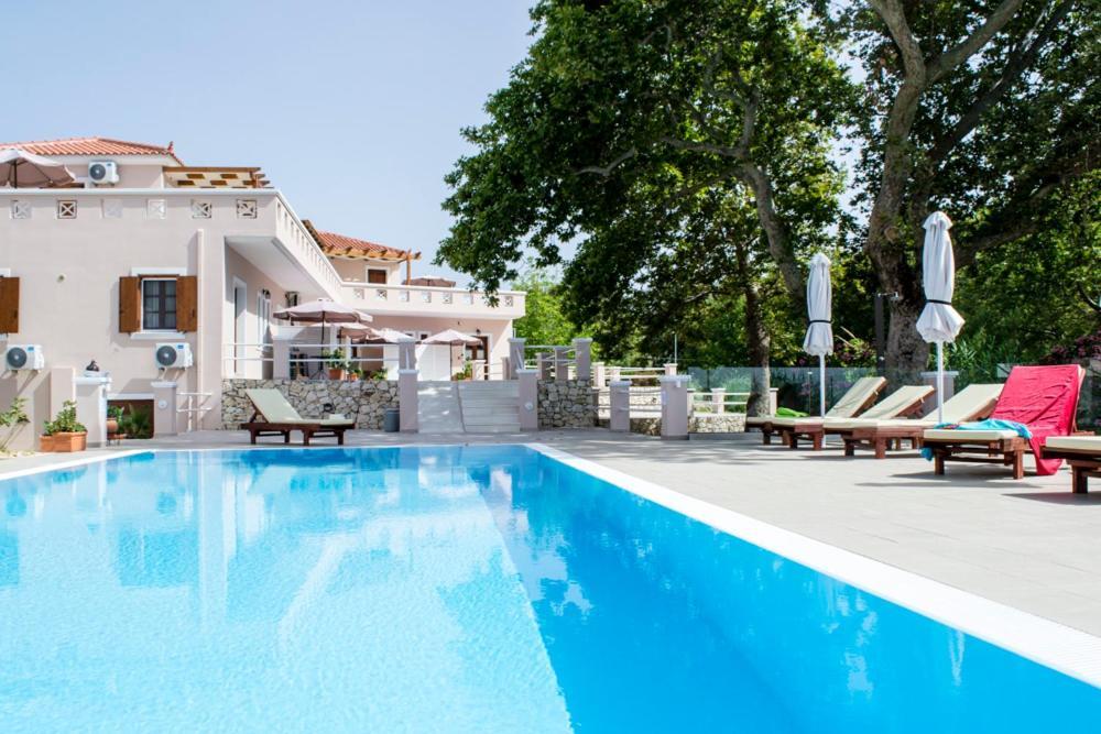 Sea And Creek Villa Kateliósz Kültér fotó